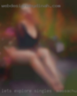 Lets singles in Massachusetts explore your fantasies.