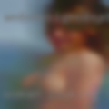 Woman looking 3some